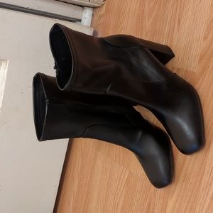 Black Ankle Leather Heeled Boots